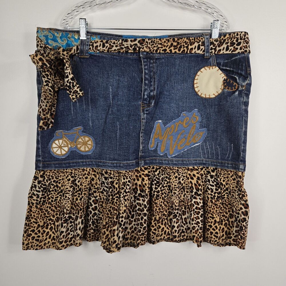 Apres Velo Women's Size 14 Denim Animal Print Belted Cycling Skirt NWT